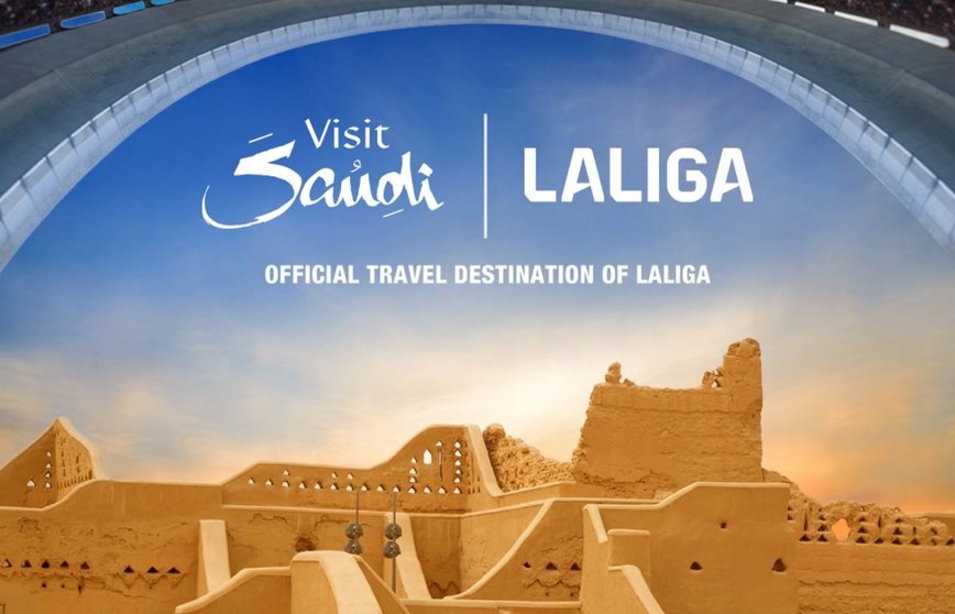 Cartel de la colaboración entre LaLiga y Visit Saudí / Foto: @VisitSaudi